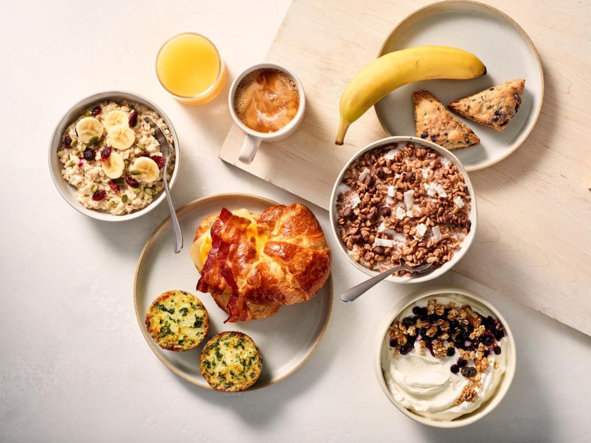 Springhill Suites Boston Пибоди Экстерьер фото